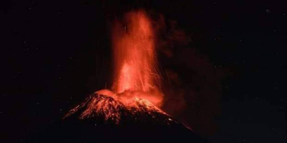 México: Se reporta fuerte explosión del volcán Popocatépetl