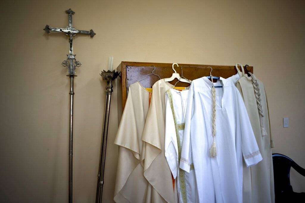 Construyen templo católico en Cuba