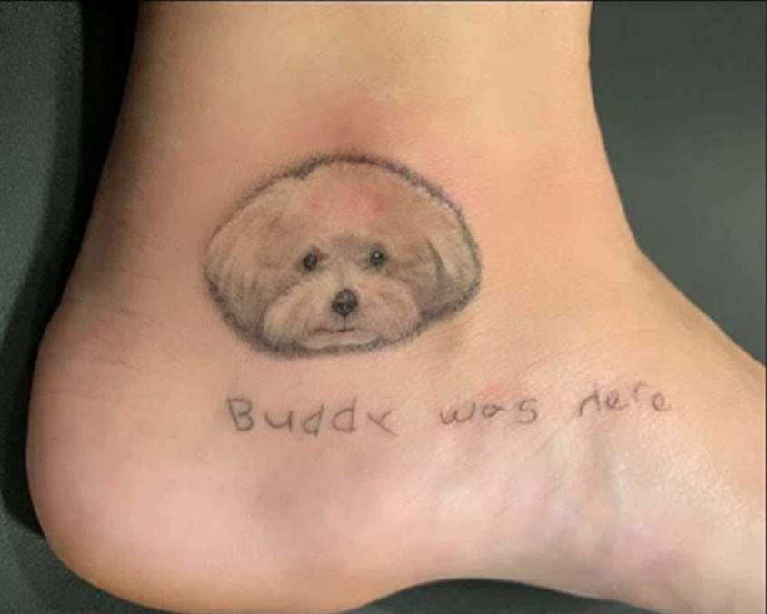 Demi Lovato se hizo un nuevo tatuaje Demi Lovato se hizo un nuevo tatuaje