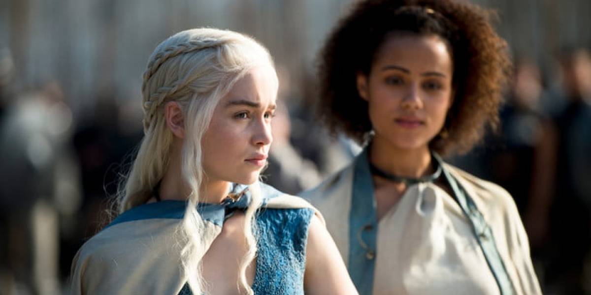 Emilia Clarke de Game of Thrones comparte inéditas imágenes de su hospitalización