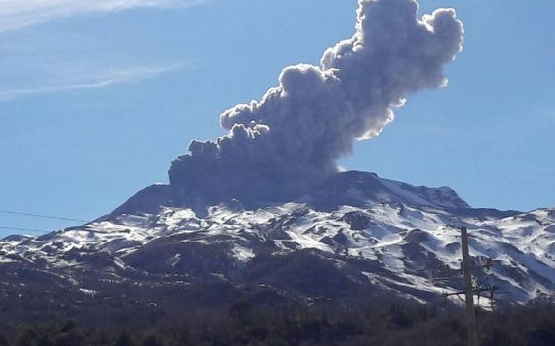 Una cámara especial capta gran cantidad de flujo de lava en volcán Chillán Una cámara especial capta gran cantidad de flujo de lava en volcán Chillán