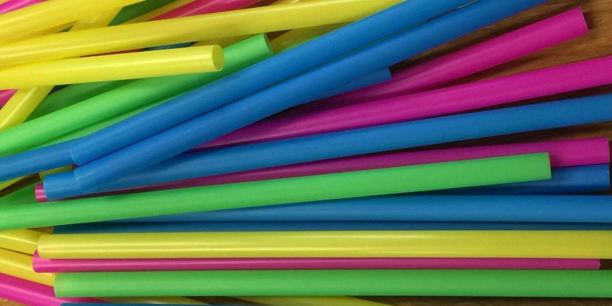 México: Nuevo León también prohibirá el uso de popotes de plástico