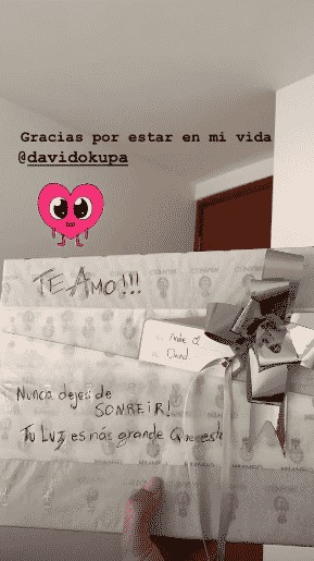 Instagram Andrea Valdiri