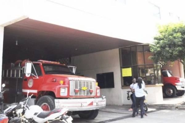 Hidroituango abre compuertas y se prepara para funcionamiento de vertedero