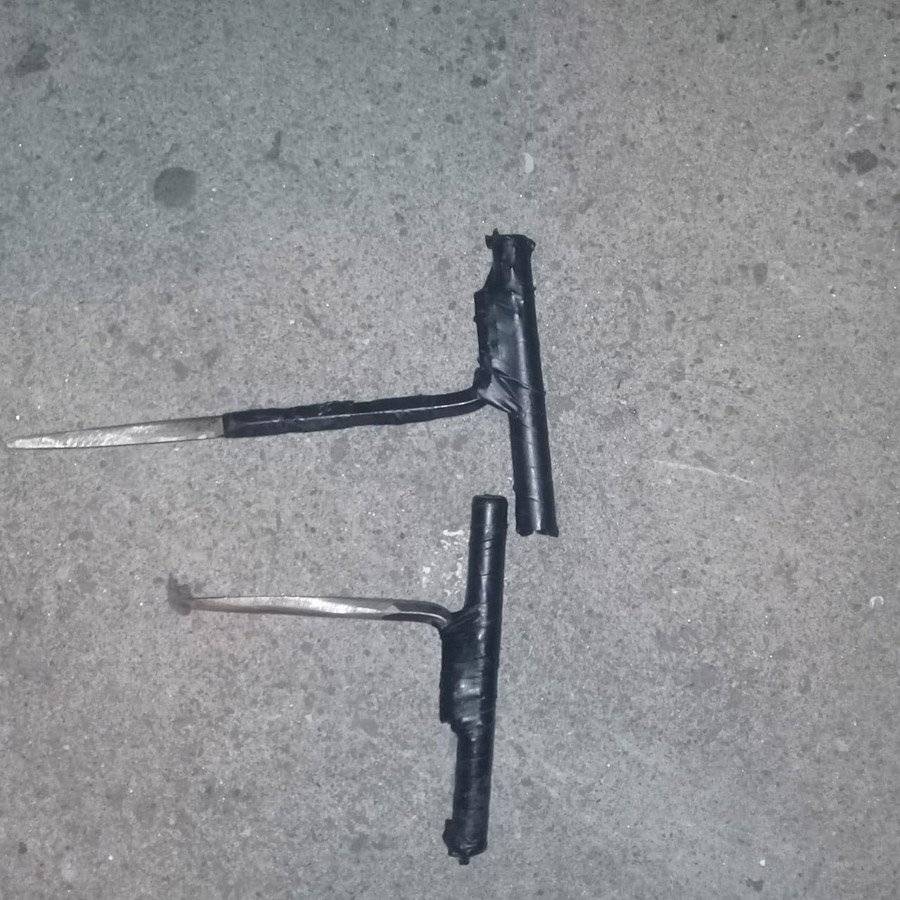 Supuestos robacarros llevaban ganzúas