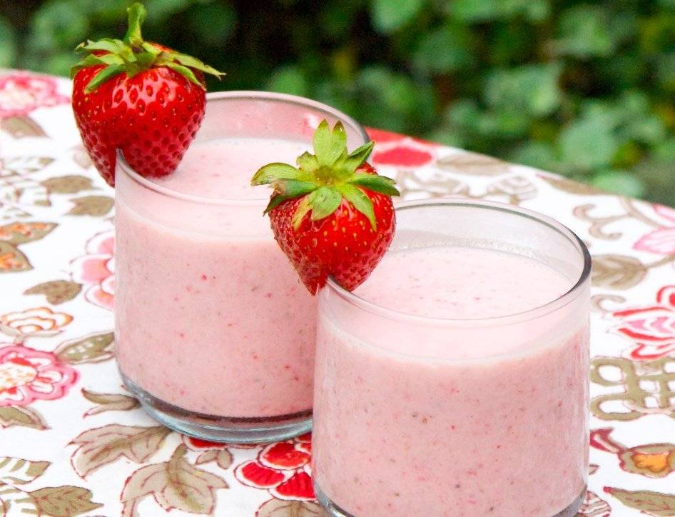 Estos cuatro ricos smoothies te harán despertar cada mañana con mucha energía