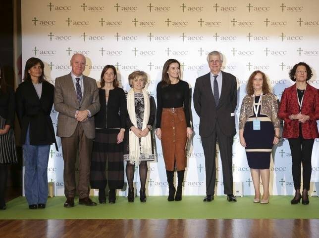 EN FOTOS: Letizia y su real brassier lo dejan todo al descubierto