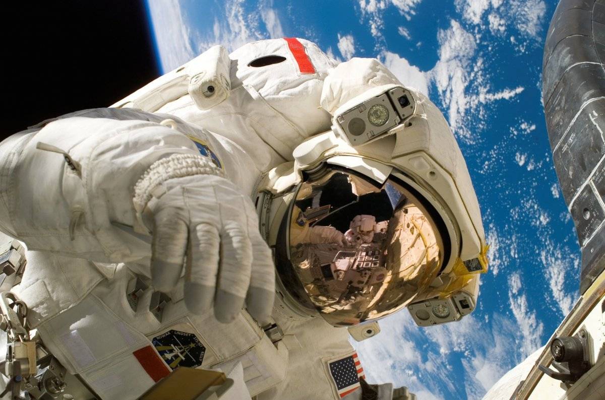 9 actividades que los astronautas no pueden hacer estando en el espacio
