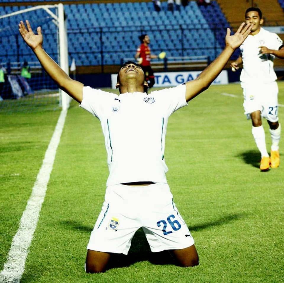 Oscar Mejía
