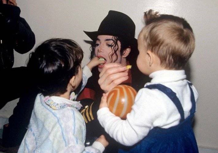 Exempleada doméstica de Michael Jackson reveló que encontró vaselina y ropa interior de menores en la mansión del cantant