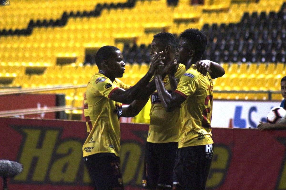 Liga pro Ecuador: Barcelona SC golea a los militares