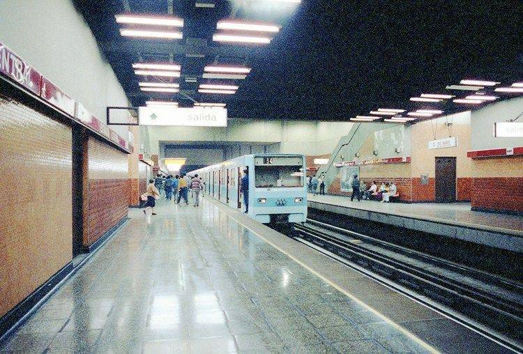 Metro Estación Central. Santiago de Chile, año 1995