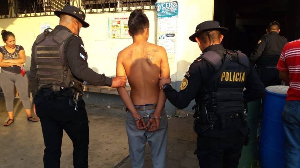 Extorsionistas detenidos por PNC