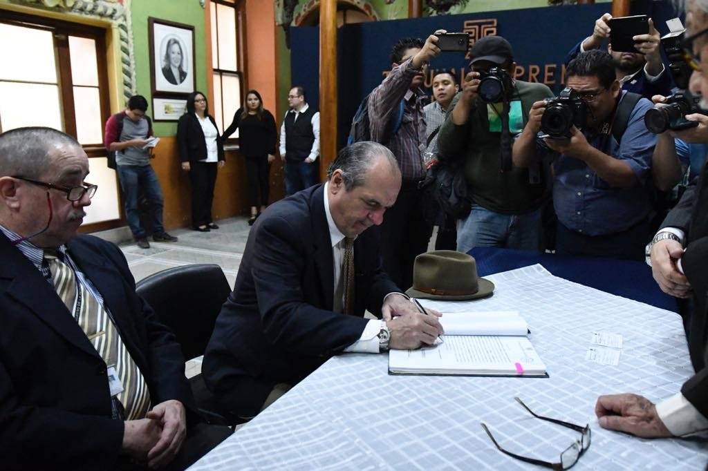 Omar Solís