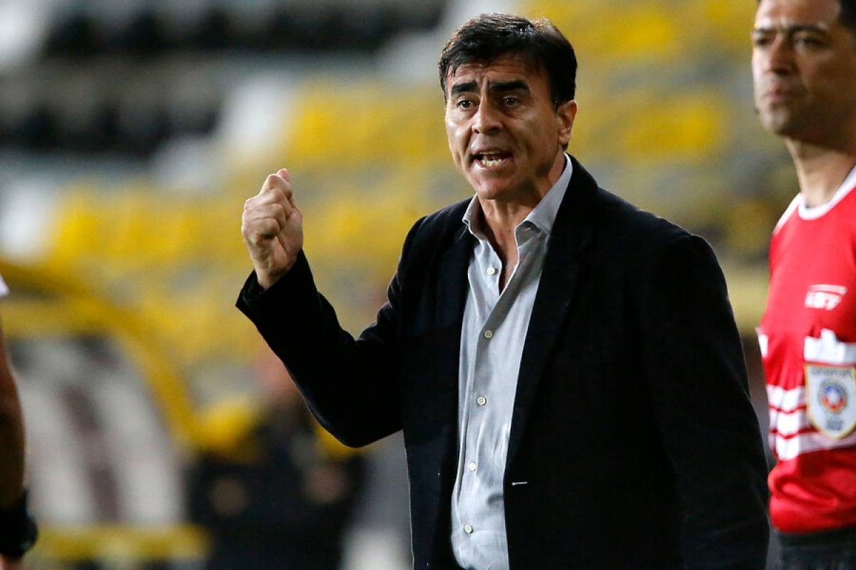 Gustavo Quinteros descarta la opción de Paraguay: "Nadie ...