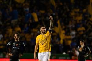 https://www.publimetro.com.mx/mx/deportes/2019/02/16/video-golazo-taconcito-gignac-le-marco-al-necaxa.html