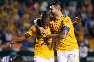 https://www.publimetro.com.mx/mx/deportes/2019/02/16/adios-invicto-lluvia-goles-volcan-tigres-vence-necaxa.html