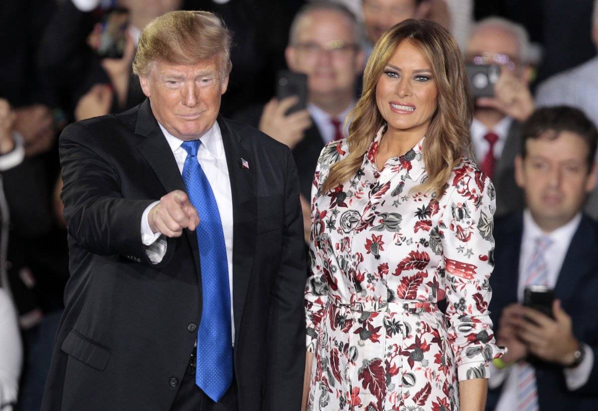 Trump y su esposa