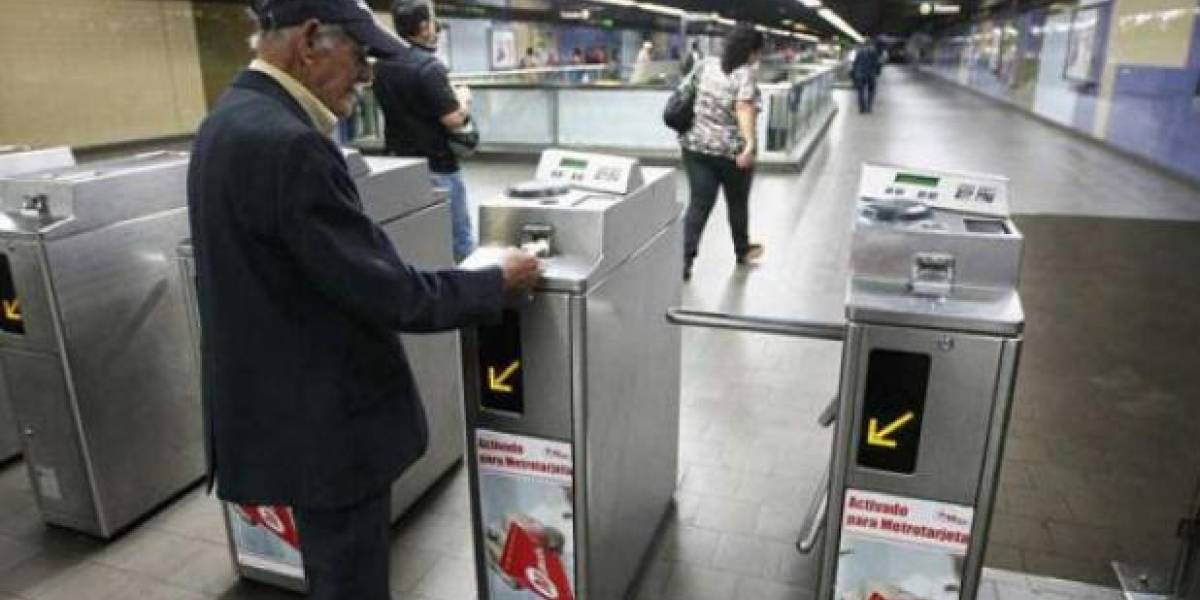 El Gobierno de la Ciudad de México reubicará torniquetes del Metro en varias estaciones