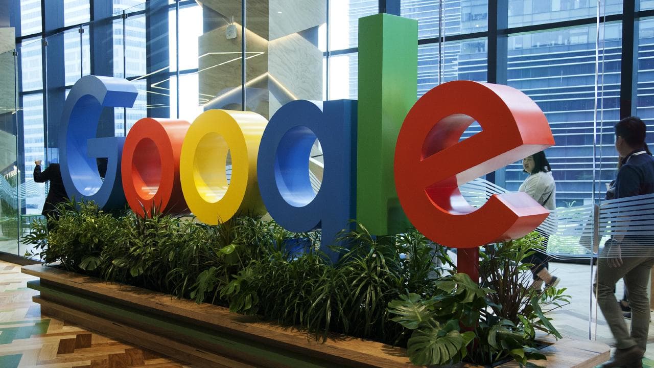 GooglEmpresas como Google, Amazon, Microsoft entre otras se han visto amenazadas por falla de seguridad en chip de Intel GooglEmpresas como Google, Amazon, Microsoft entre otras se han visto amenazadas por falla de seguridad en chip de Intel