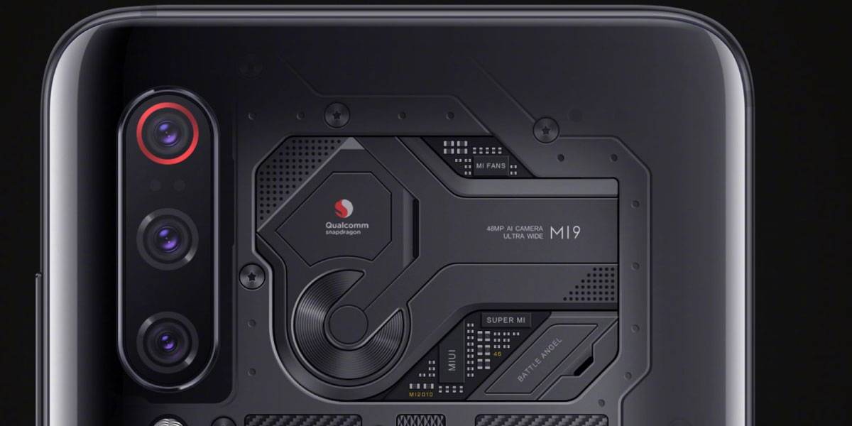 Xiaomi Mi 9 se muestra con cuerpo transparente pero falso