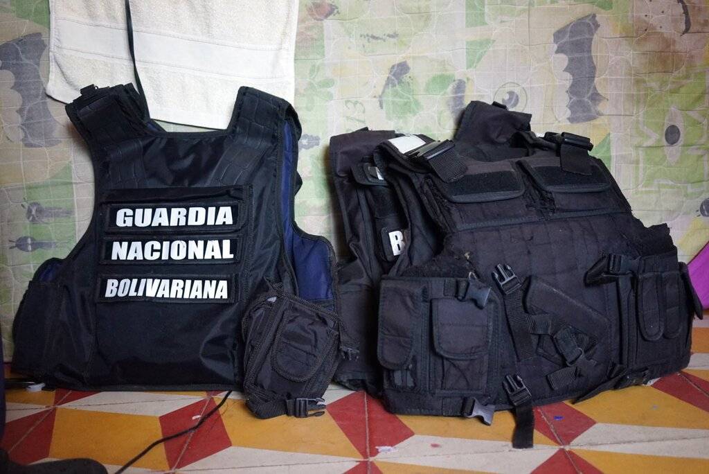 Militares desertores. AP