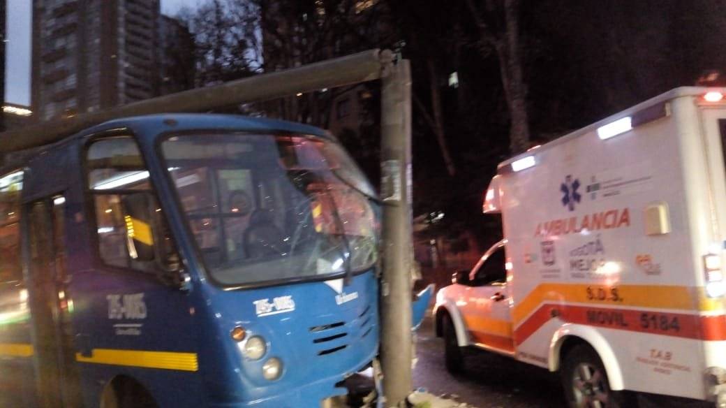 Fuerte accidente de bus del SITP en Teusaquillo