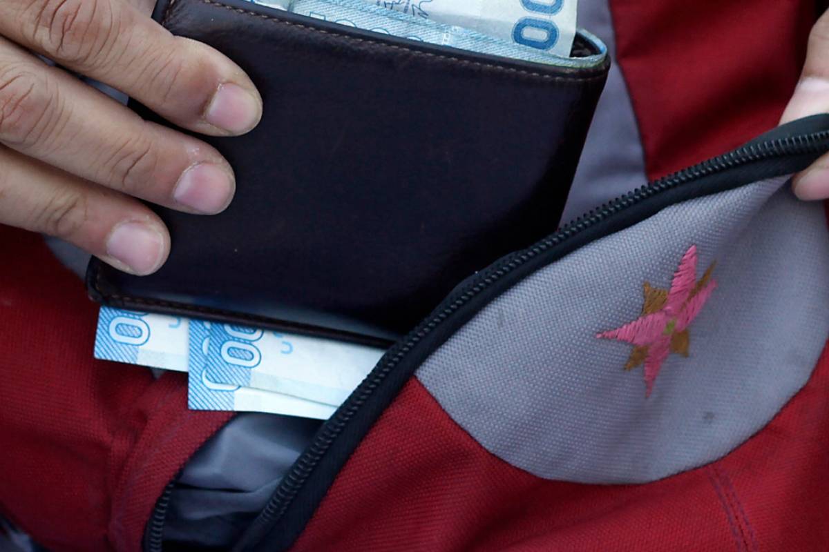 Encontró una billetera, la devolvió de manera anónima pero sin el dinero y dejó una desgarradora nota para explicar por qué había ocupado la plata - Publimetro Chile