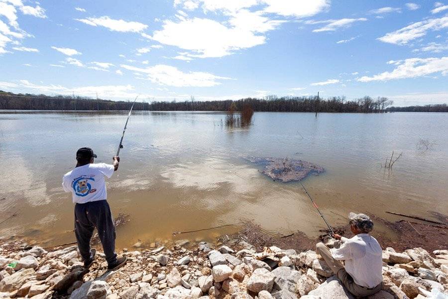 Ríos se desbordan al sur de EE.UU.