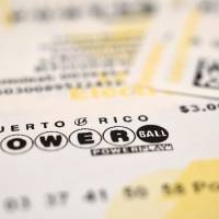 Powerball juega esta noche la enorme suma de $550 millones
