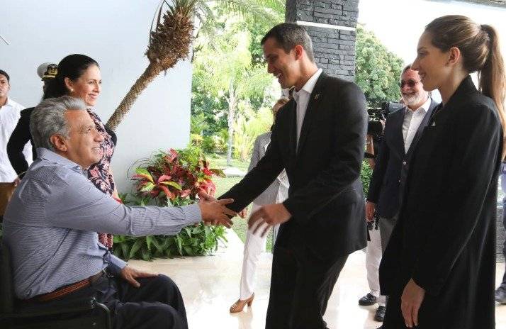 Lenín Moreno se reunió con Juan Guaidó