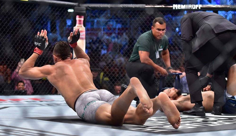 Johnny Walter, lesionado en pelea de UFC