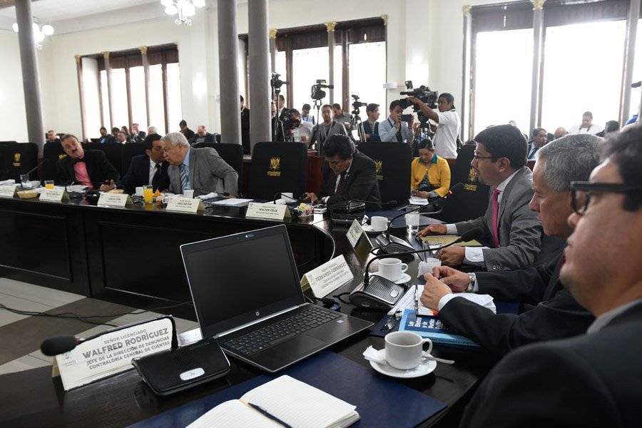 Interpelan al Contralor interino en el Congreso