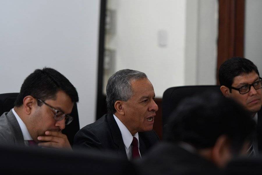 Interpelan al Contralor interino en el Congreso