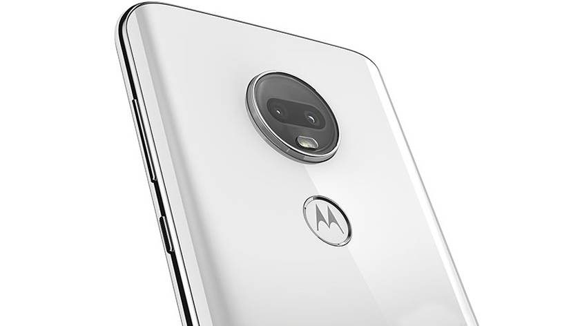 Moto G7 La familia Moto G7 ya llegó a Colombia con los cuatro equipos que lanzó recientemente la marca