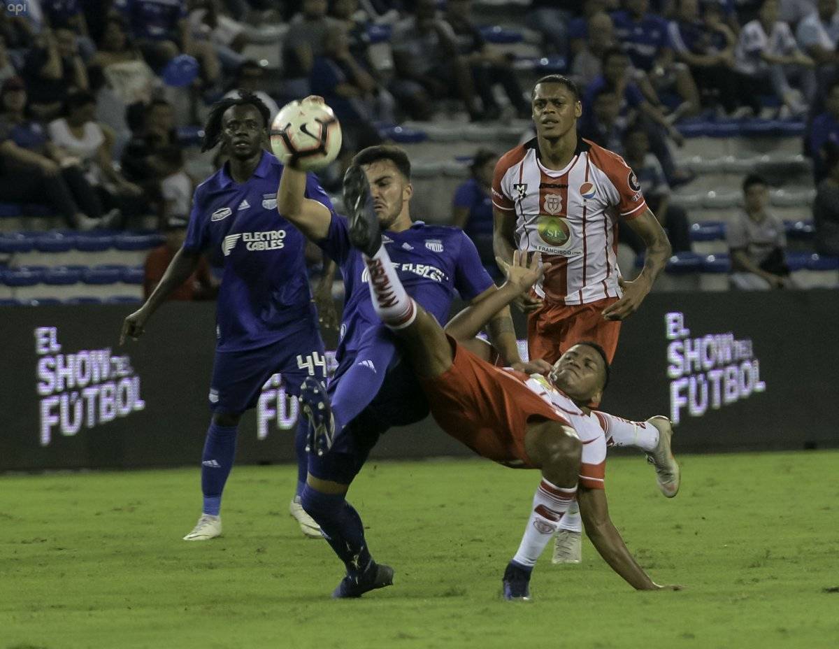 Emelec VS Técnico Universitario