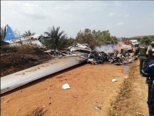 Tragedia aérea enlútese a Colombia