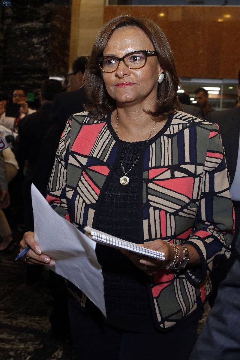 Presidenta de la Asamblea, Elizabeth Cabezas realiza declaraciones sobre audio filtrado.