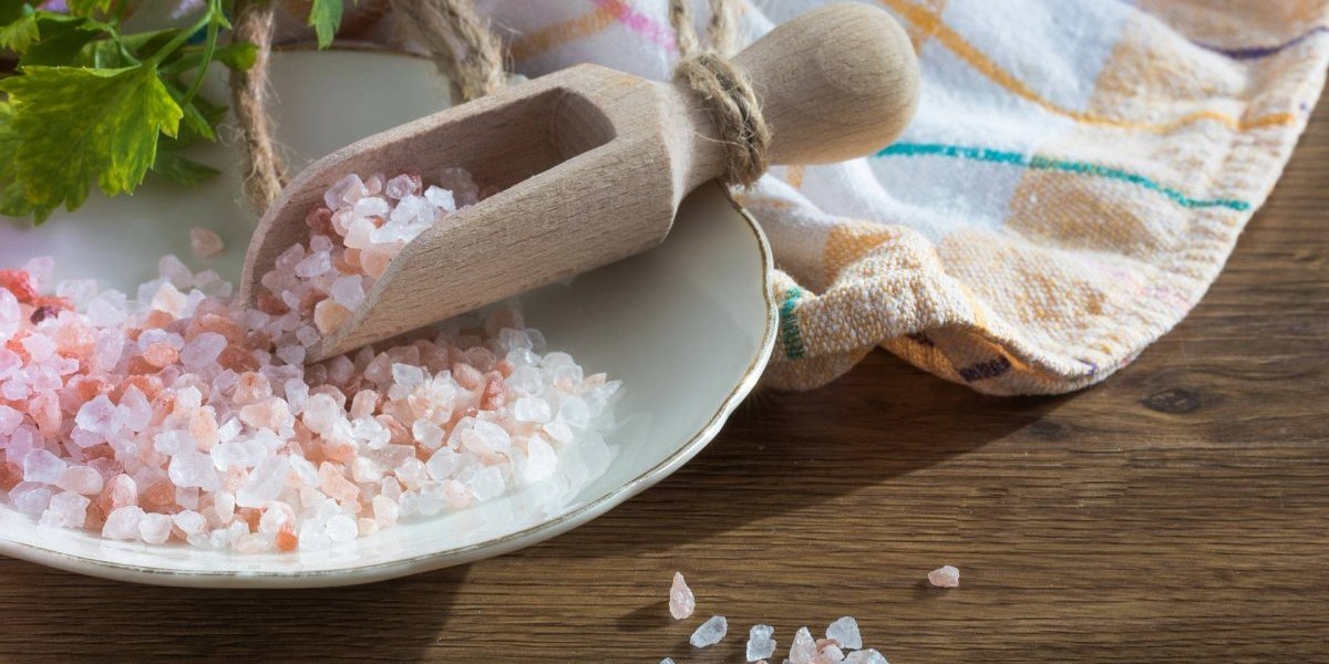 Conheça os benefÃcios do sal do Himalaia: Confira as principais propriedades que fazem o sal rosa cada vez mais procurado pelos consumidores