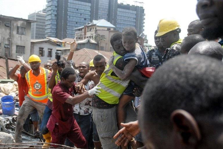 Derrumbe de edificio en Nigeria