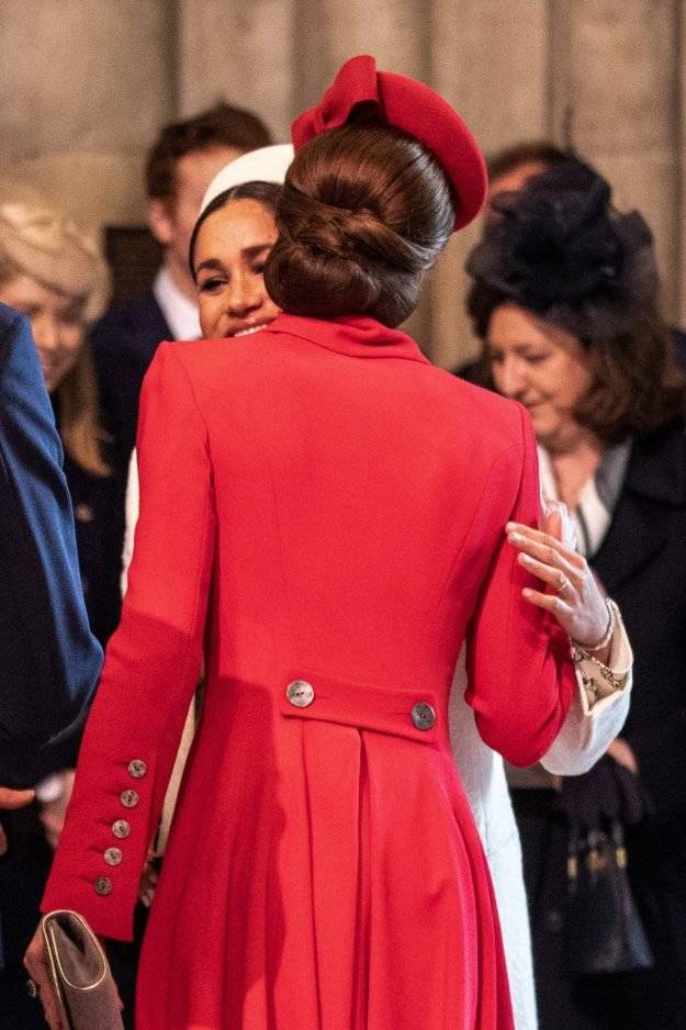 Kate Middleton se esfuerza por acercarse a Meghan Markle