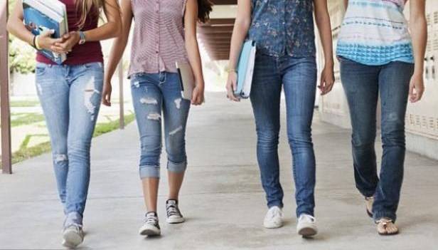 Cómo afecta tu cuerpo el uso de jeans ajustados Cómo afecta tu cuerpo el uso de jeans ajustados