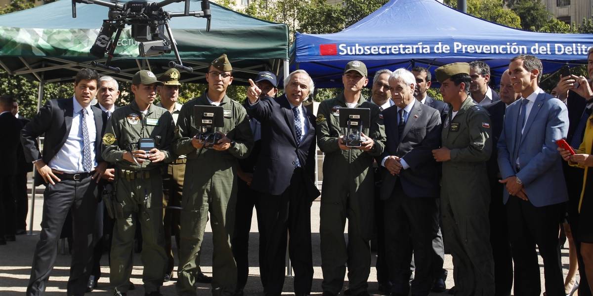 Presidente Piñera dio el vamos a plan de seguridad móvil con ocho drones para la Región Metropolitana