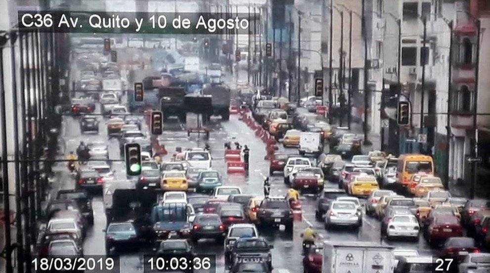 Avenida Quito colpasada.