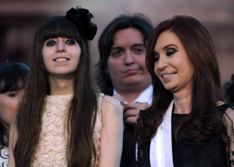 Florencia y Cristina Fernández