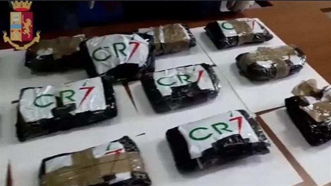 Relacionan a Cristiano Ronaldo con paquetes de droga incautados Relacionan a Cristiano Ronaldo con paquetes de droga incautados