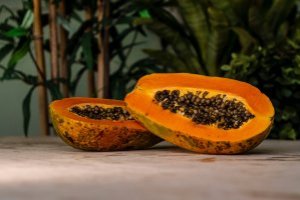 7 razones de salud para comer papaya