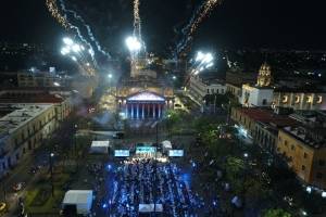 https://www.publimetro.com.mx/mx/noticias/2019/03/24/guadalajara-logra-record-tequila.html