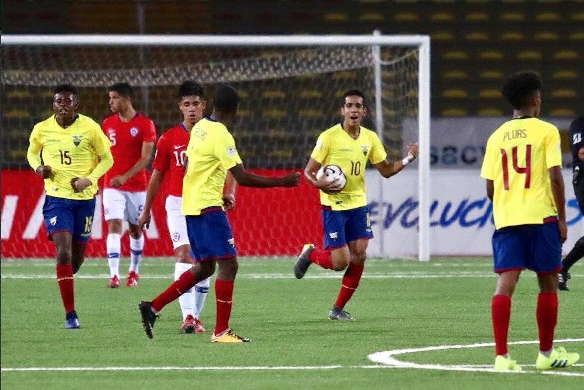 el delantero Johan Mina que anotó tres goles para Ecuador