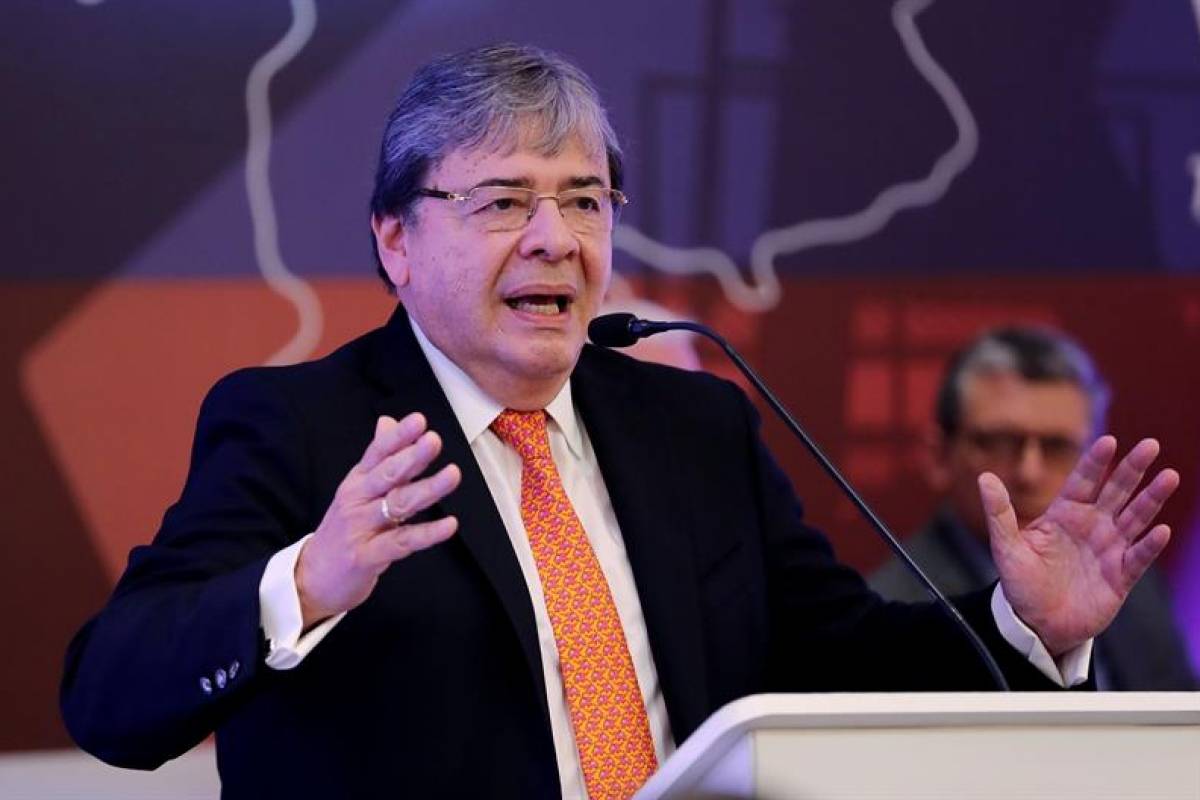 Lo amenazó? Las fuertes palabras de Carlos Holmes Trujillo a Petro que causaron preocupación | Publimetro Colombia